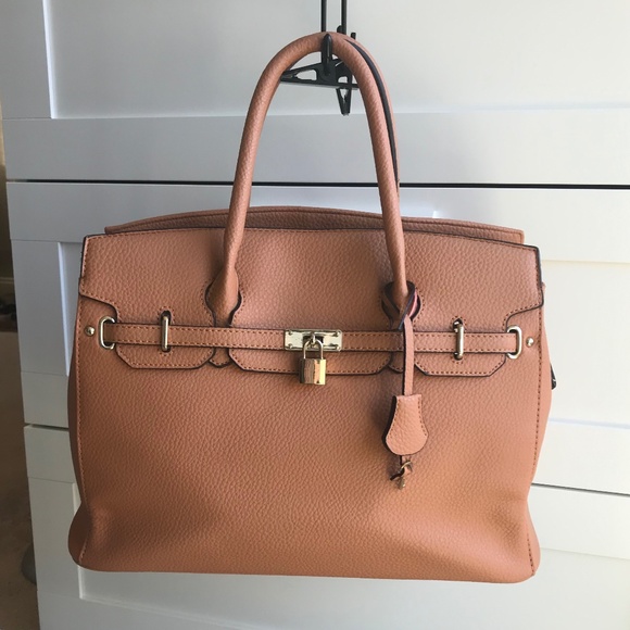 JustFab Large Tan Tote - Picture 1 of 9